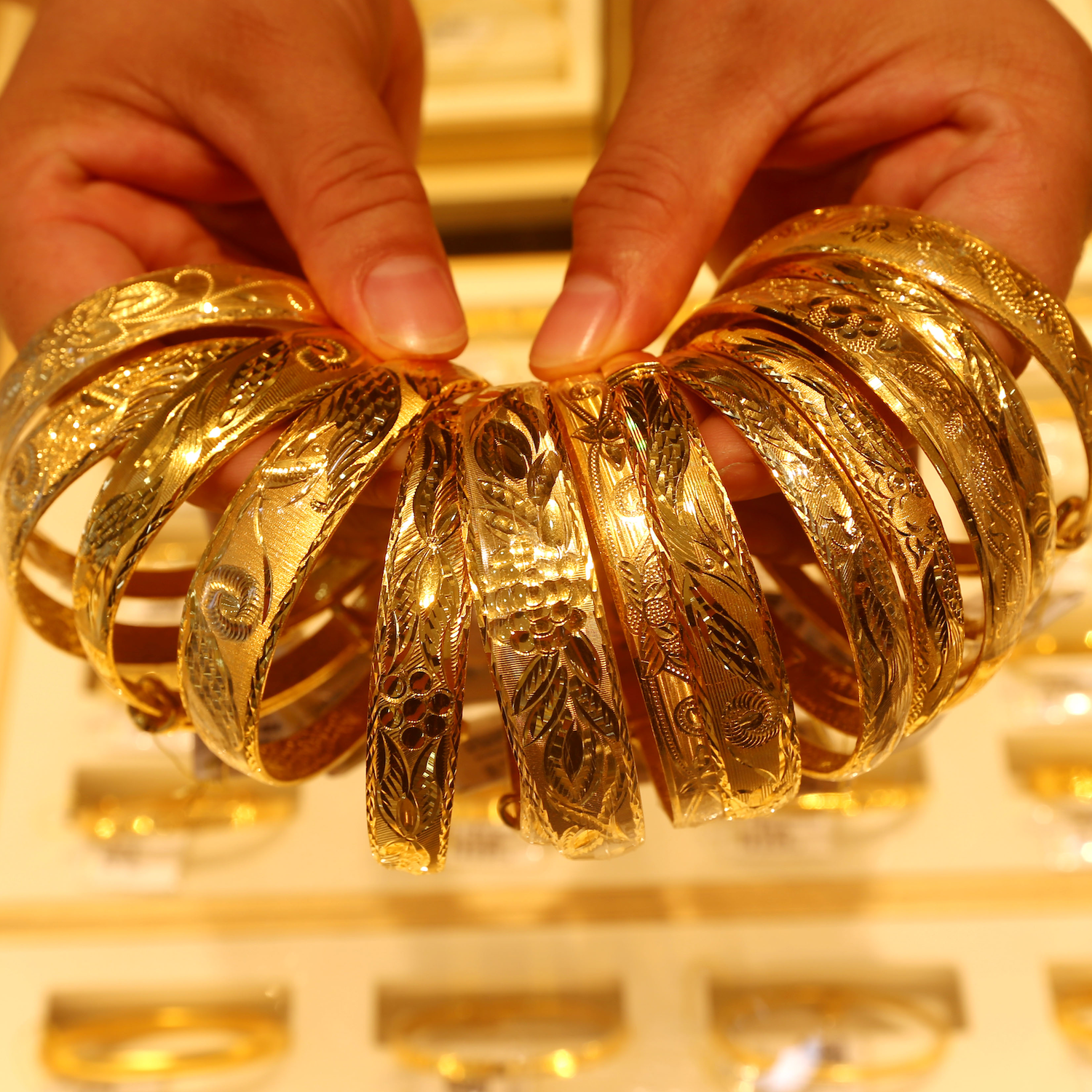 What the skyrocketing price of gold reveals about the economy